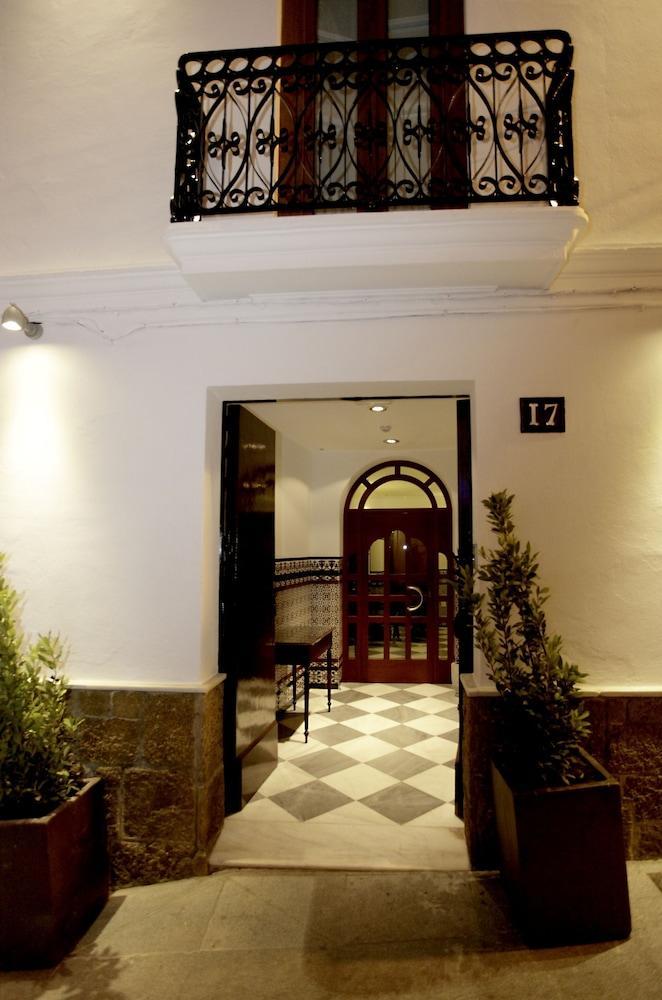 Hostal El Alojado De Velarde Conil De La Frontera Exterior foto